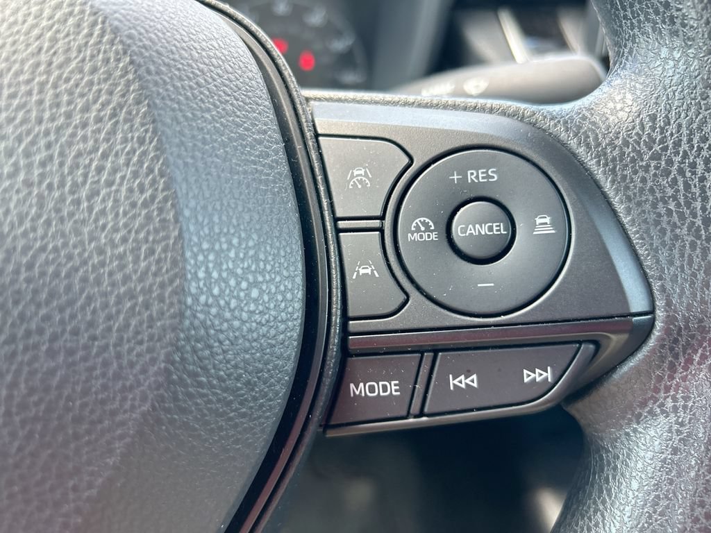 Used 2025 Toyota Corolla LE w/ LE Premium Package FWD image 16