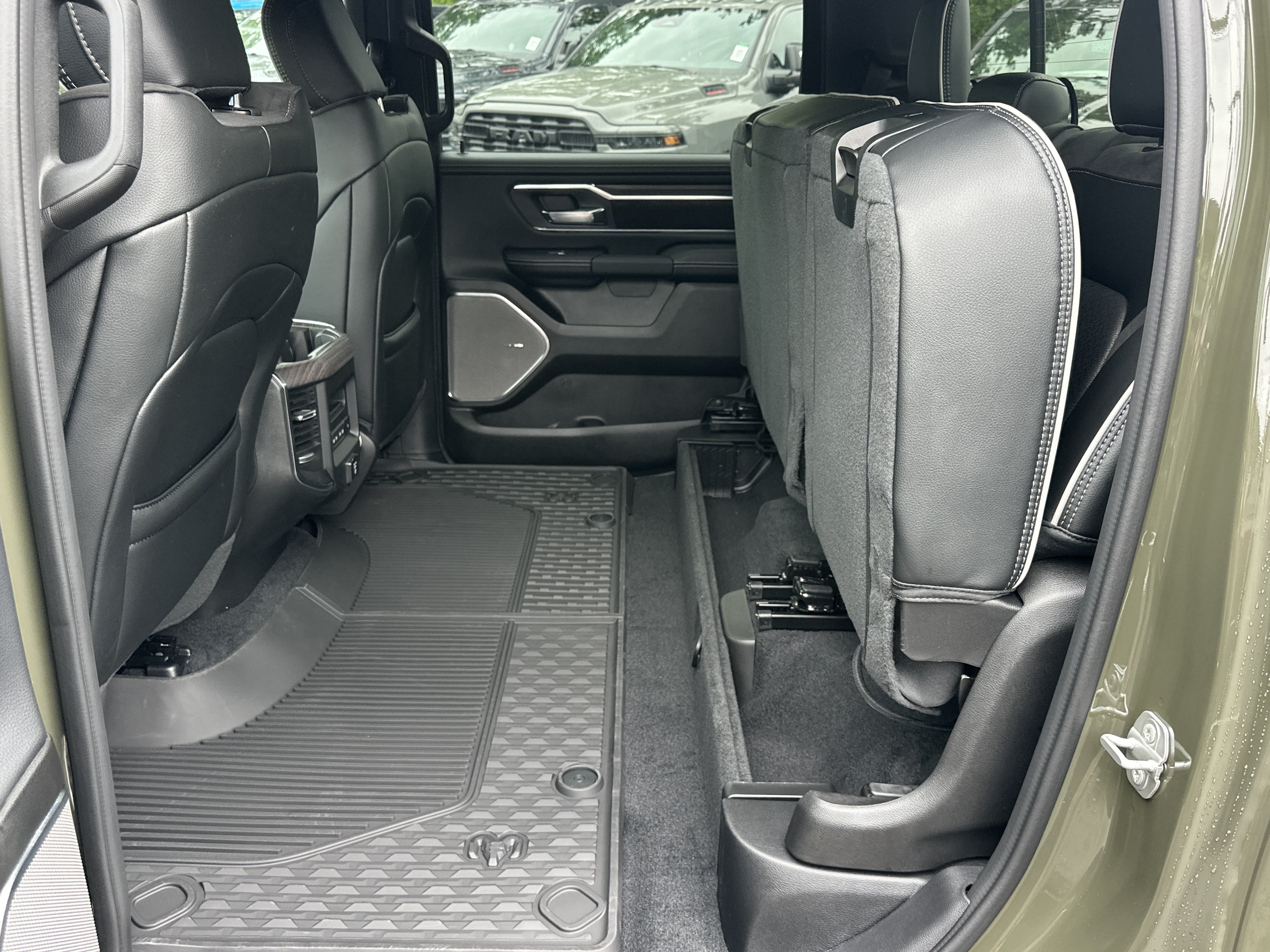 New 2026 RAM 1500 Laramie w/ Night Edition AWD/4WD image 32