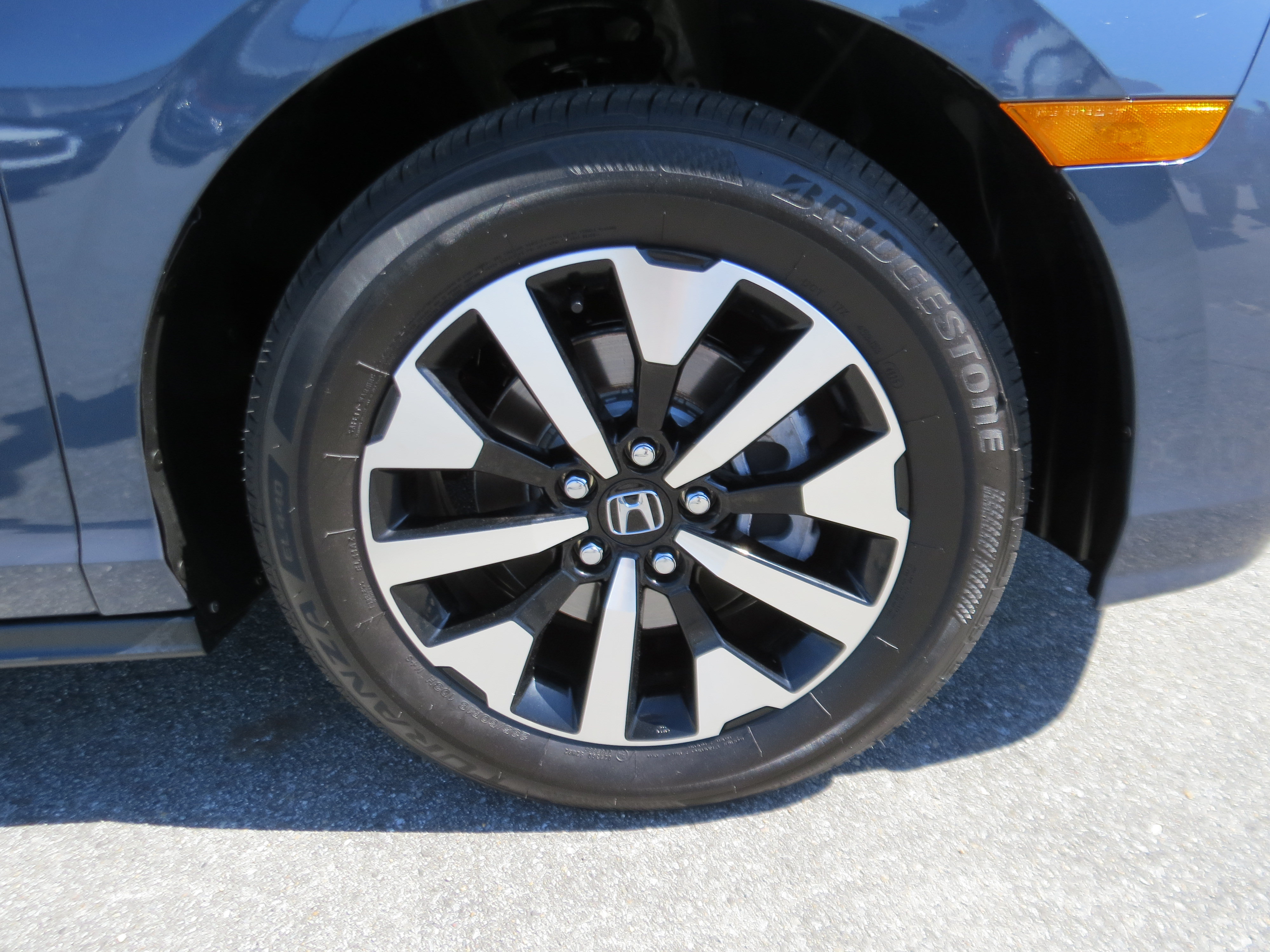 Used 2026 Honda Odyssey EX-L image 8