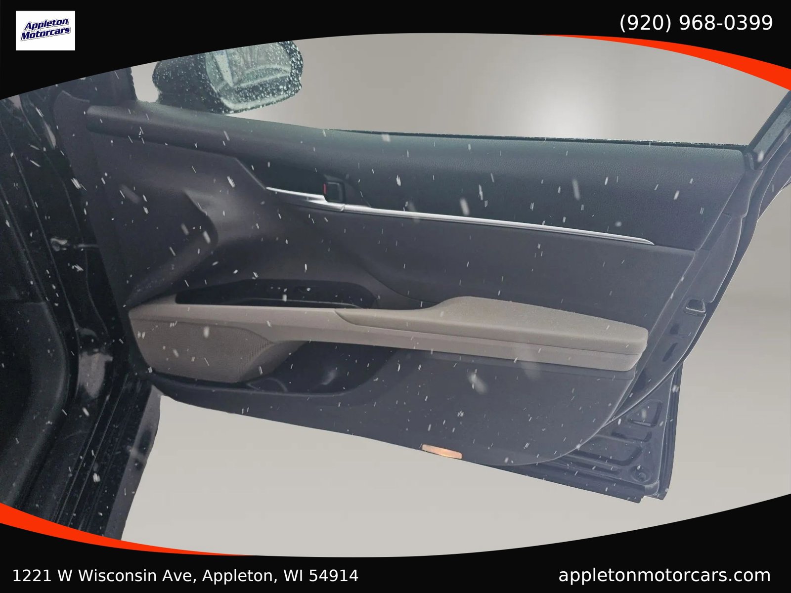 Used 2018 Toyota Camry LE image 25