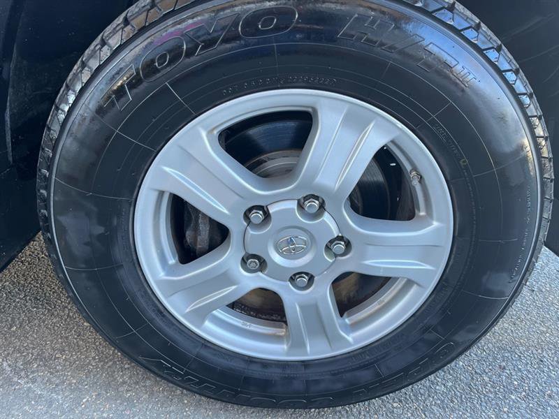 Used 2012 Toyota Sequoia SR5 w/ Premium Pkg image 9