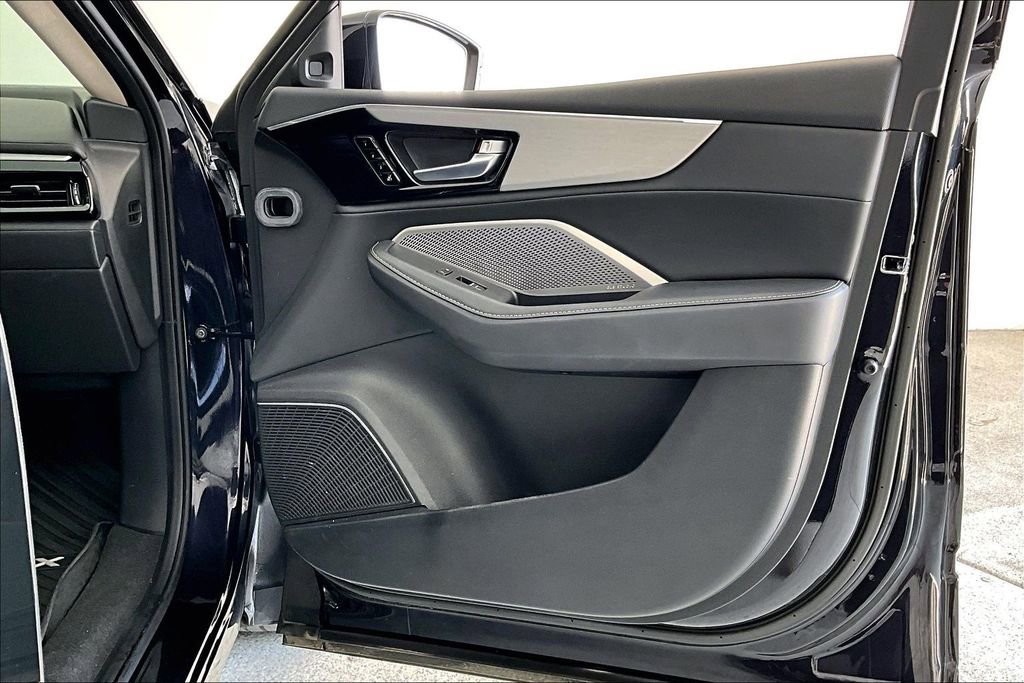 Certified 2024 Acura MDX FWD w/ Technology Package image 23