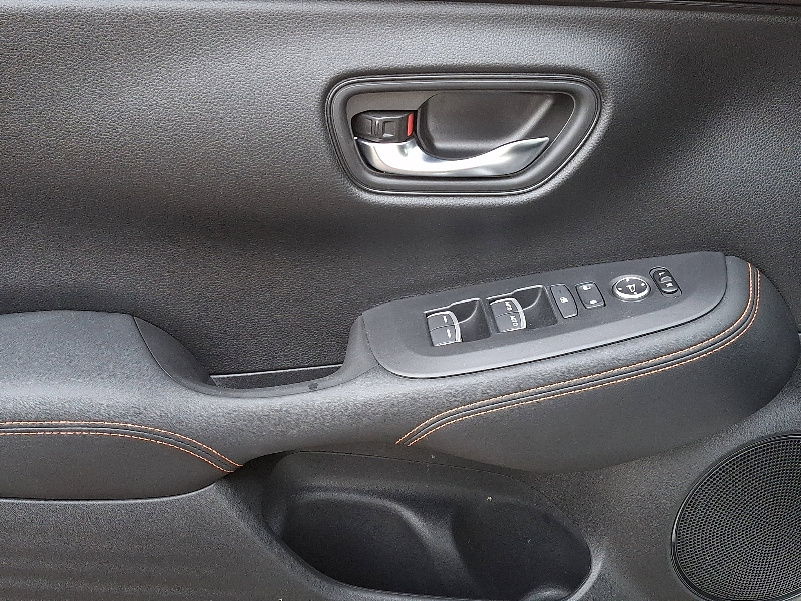 Used 2023 Honda HR-V Sport image 13