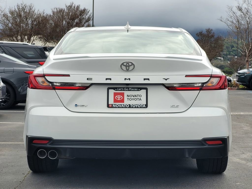 Used 2026 Toyota Camry SE image 7