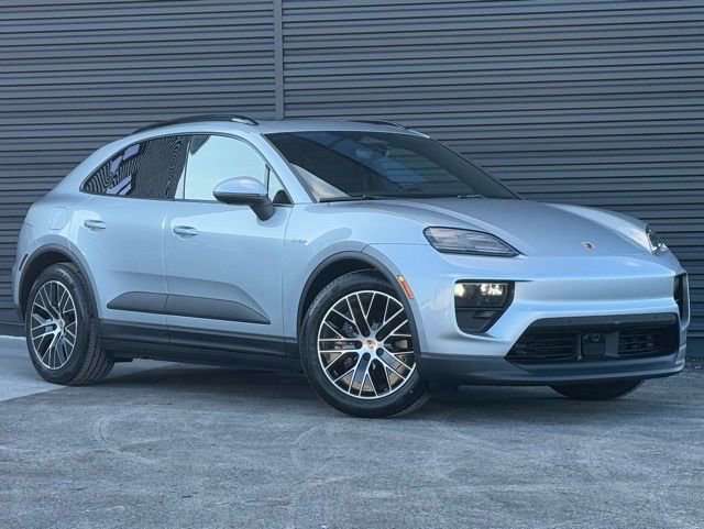 New 2025 Porsche Macan Electric RWD image 9