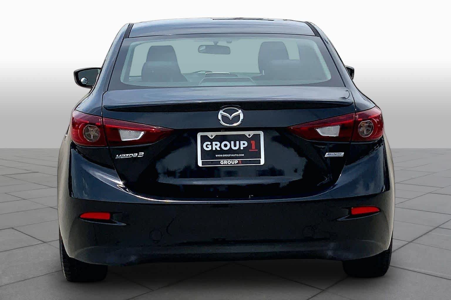 Used 2016 MAZDA MAZDA3 i Touring FWD image 4