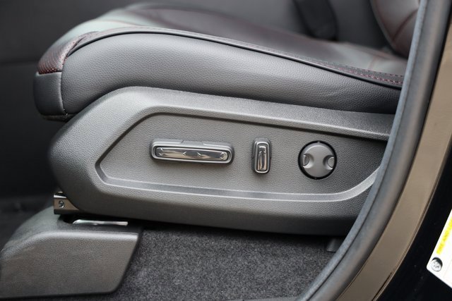 New 2025 Honda Pilot Black Edition image 21