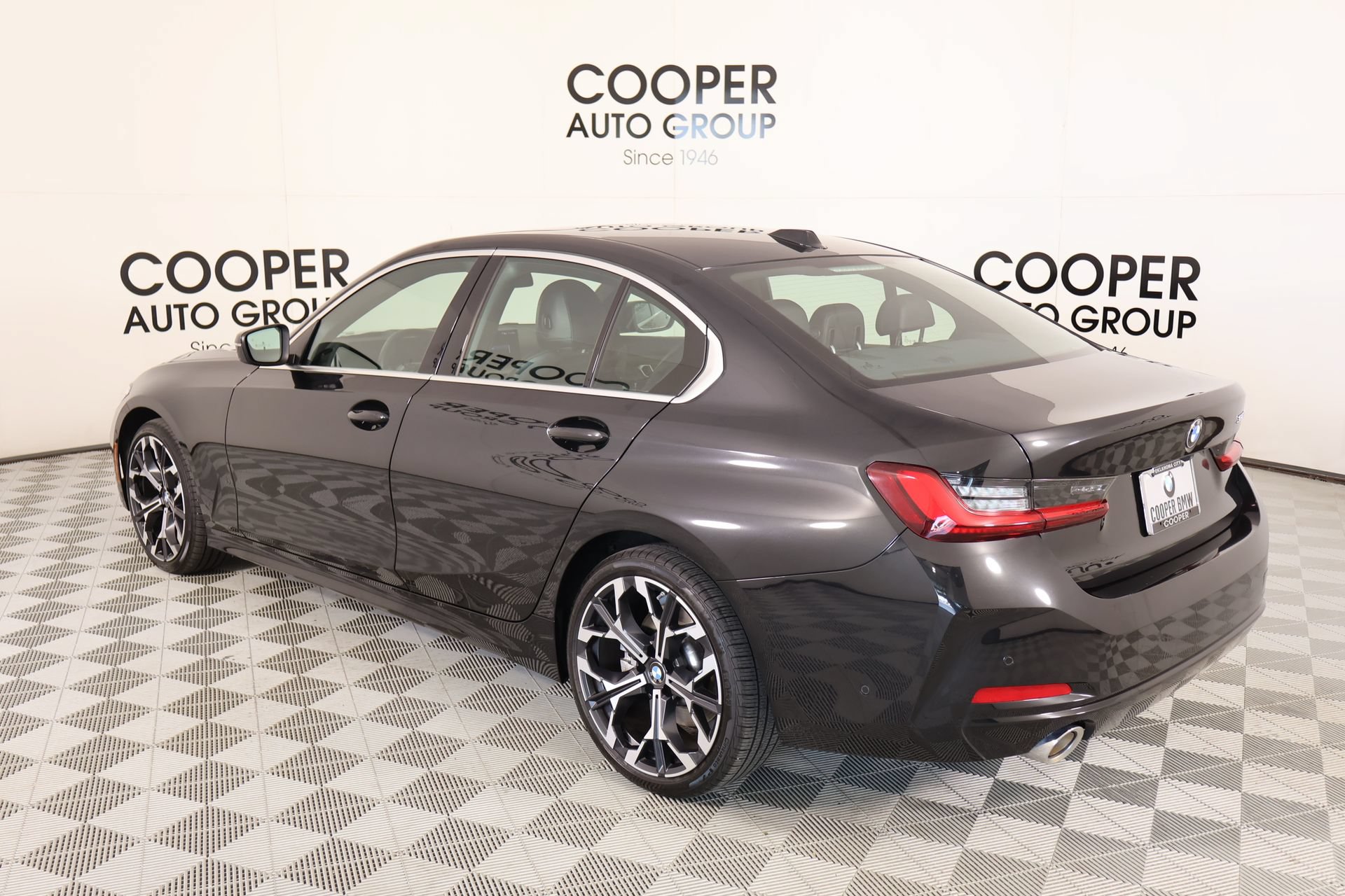 Used 2025 BMW 330i Sedan RWD image 24
