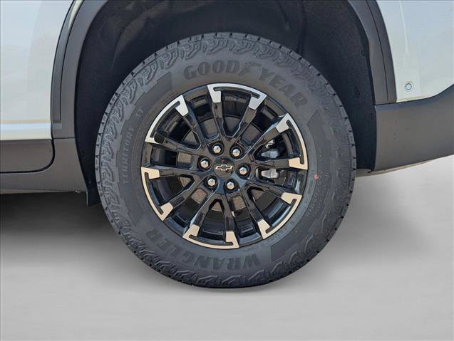 New 2026 Chevrolet Traverse Z71 w/ Enhanced Driving Package image 12