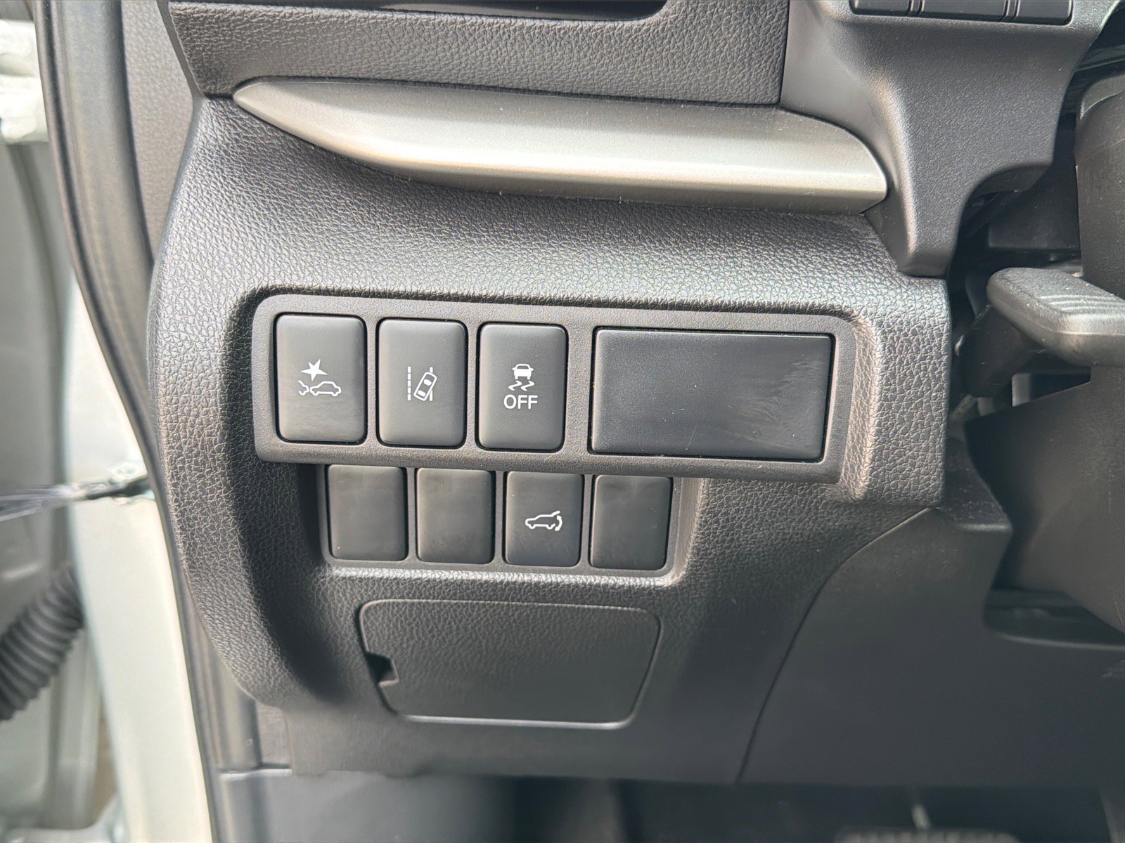 Used 2025 Mitsubishi Eclipse Cross SE image 10