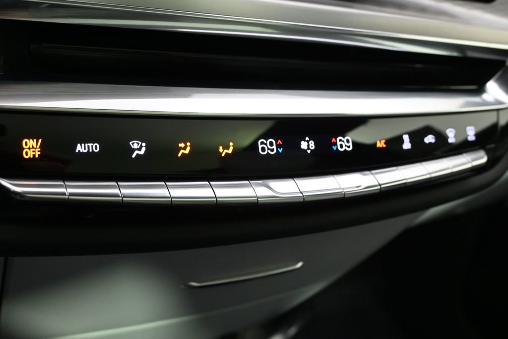 New 2025 Cadillac Lyriq Luxury w/ LPO, Floor Liner Package image 27