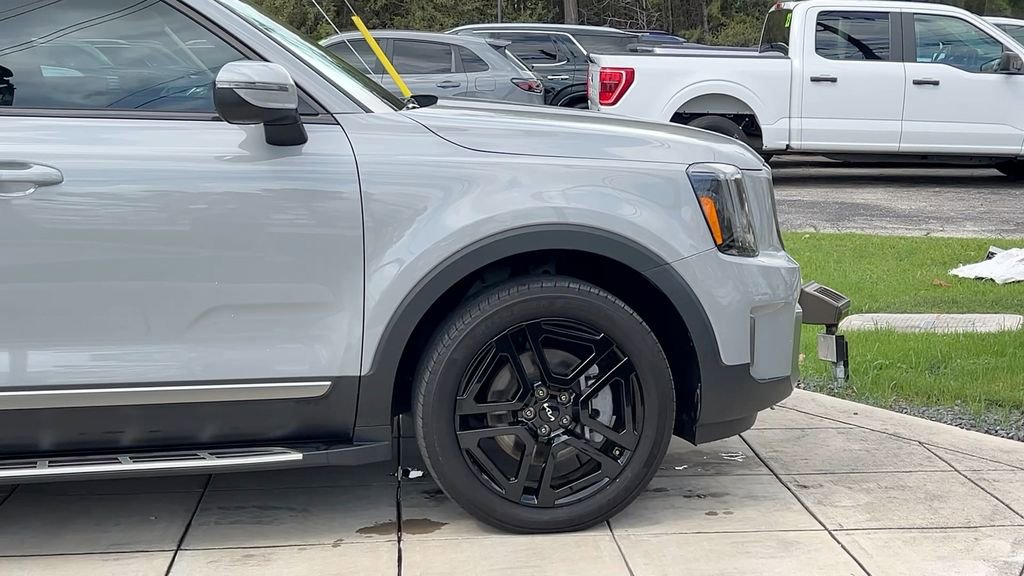 Used 2023 Kia Telluride EX X-Line image 13