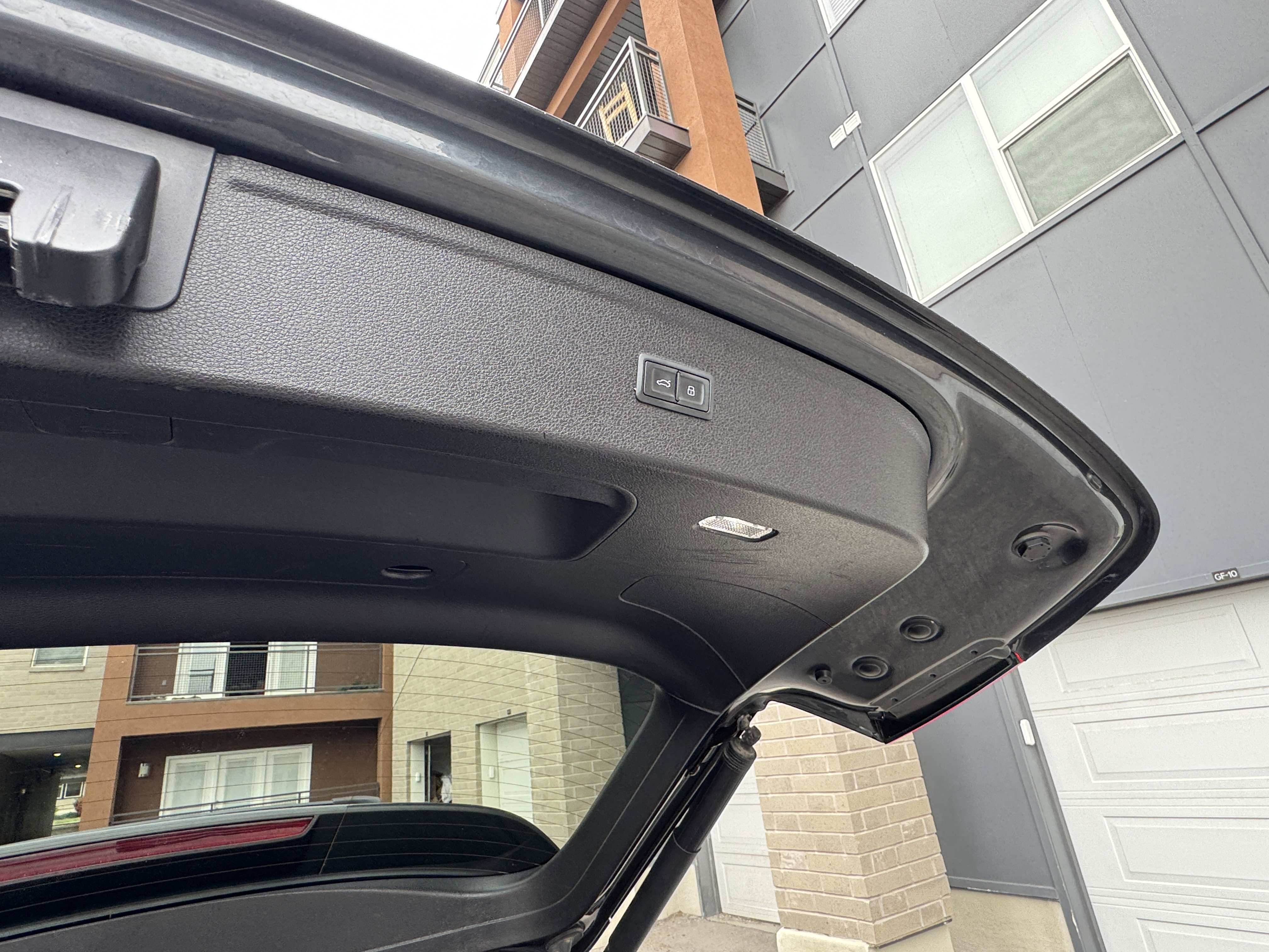 Used 2018 Audi Q5 2.0T Premium AWD/4WD image 35