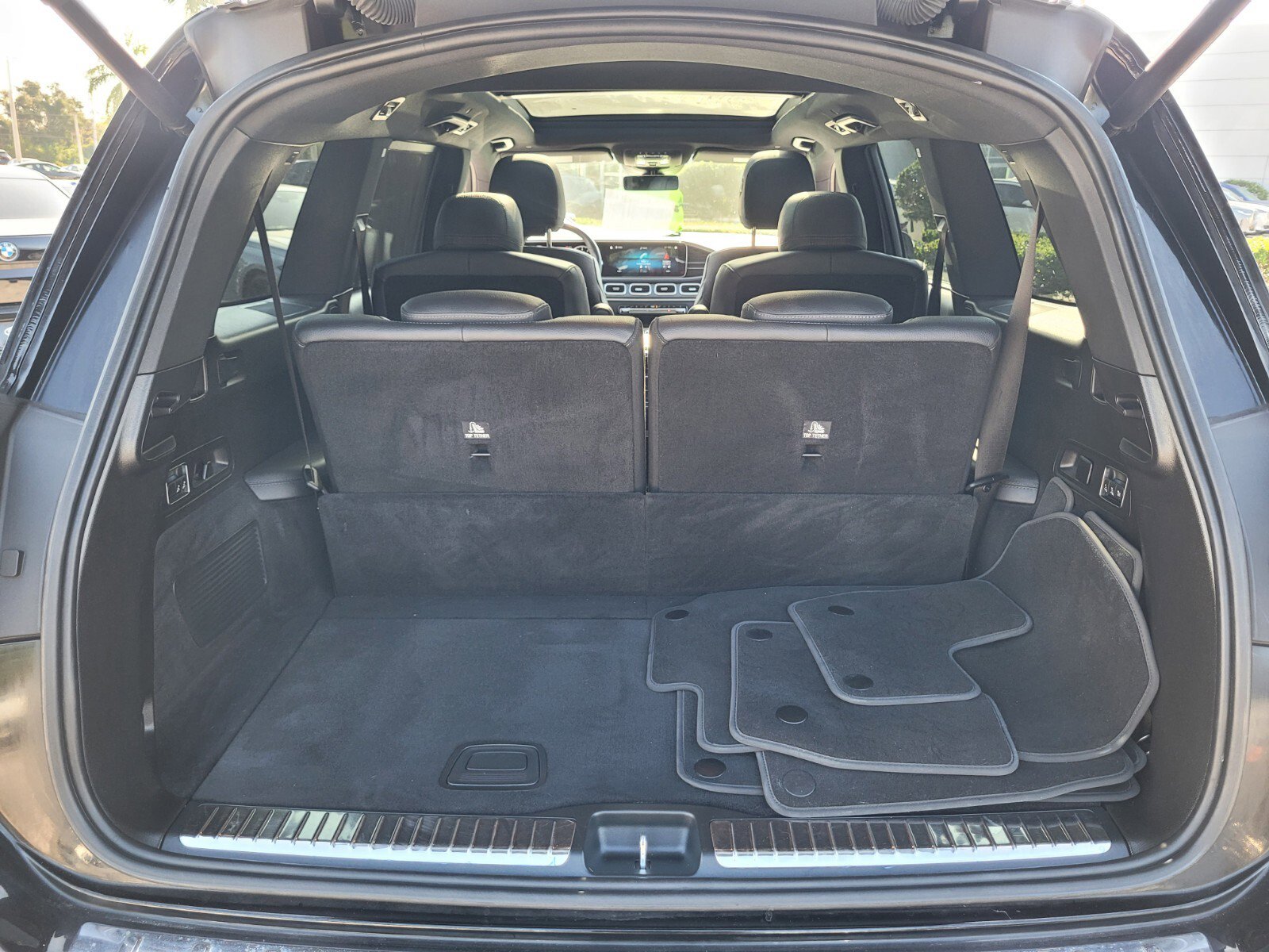 Used 2021 Mercedes-Benz GLS 450 4MATIC image 16