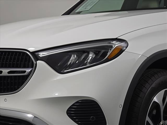 Certified 2025 Mercedes-Benz GLC 350e 4MATIC image 12