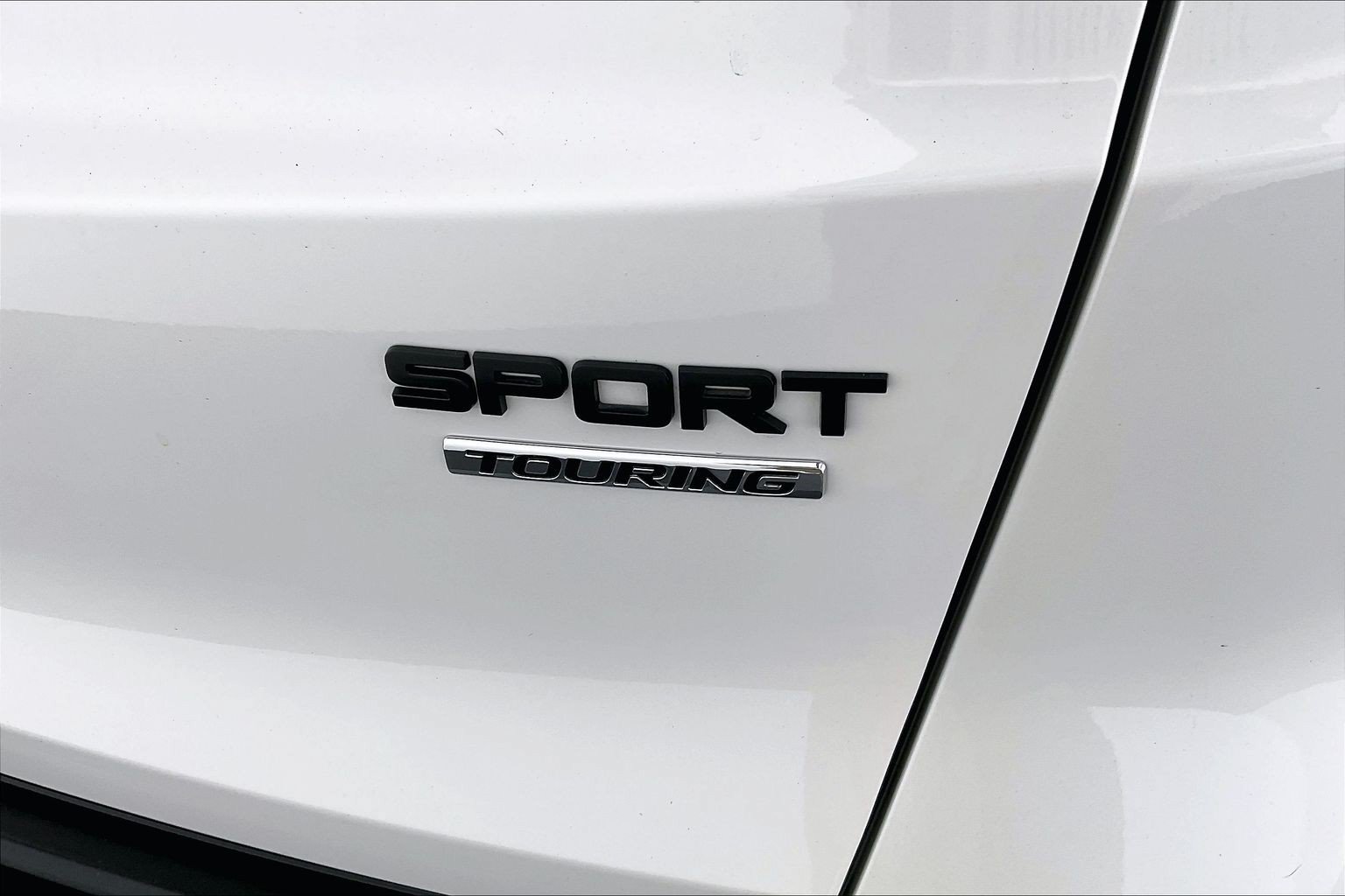 Used 2025 Honda CR-V Sport Touring image 7
