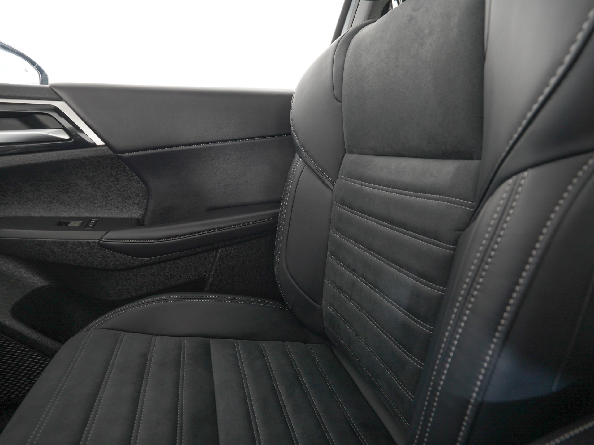 New 2026 Mitsubishi Outlander AWD image 20