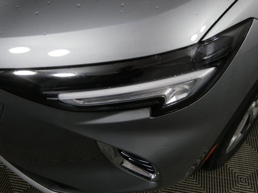 Used 2023 Buick Envision Preferred image 9