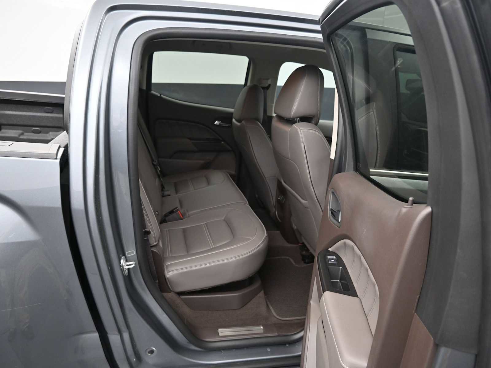 Used 2022 GMC Canyon Denali w/ LPO, Power Package AWD/4WD image 11