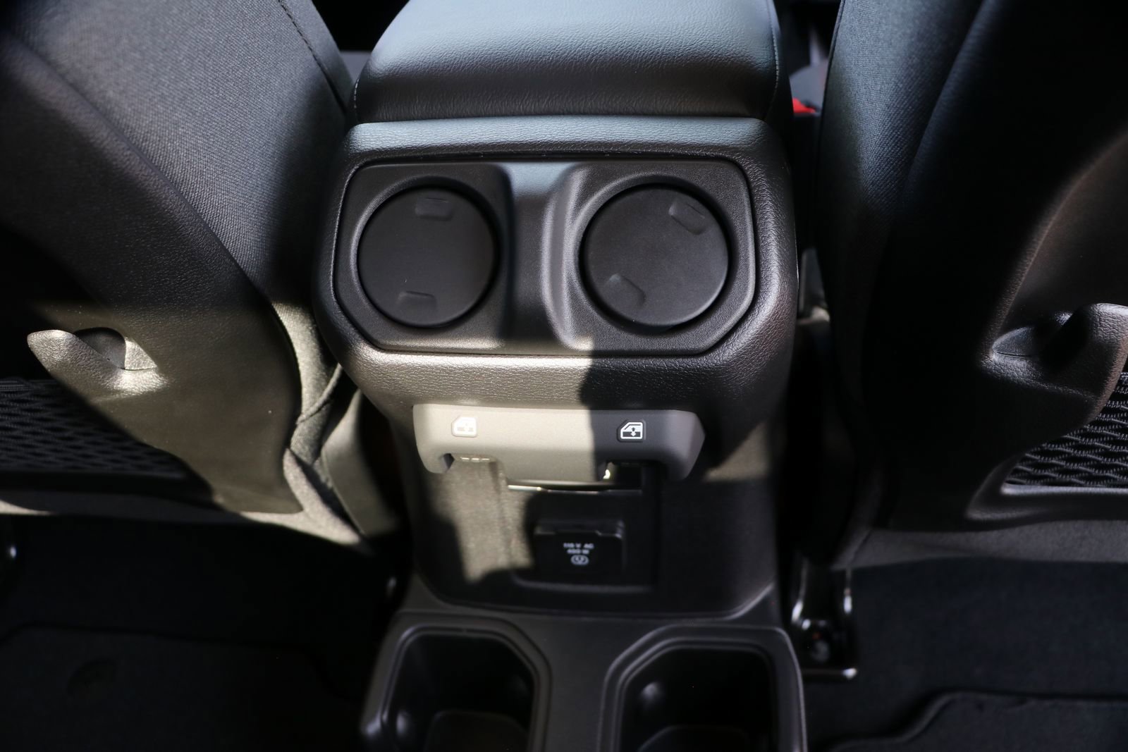 New 2025 Jeep Gladiator Rubicon w/ Convenience Group image 31