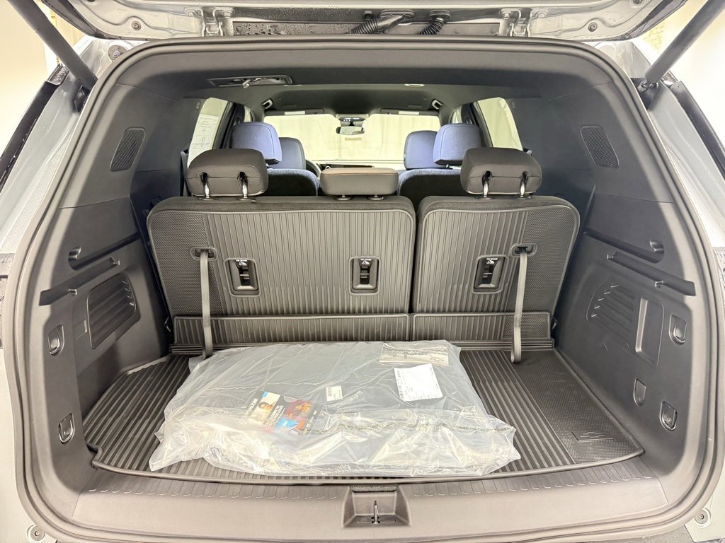 New 2026 Chevrolet Traverse LT image 5