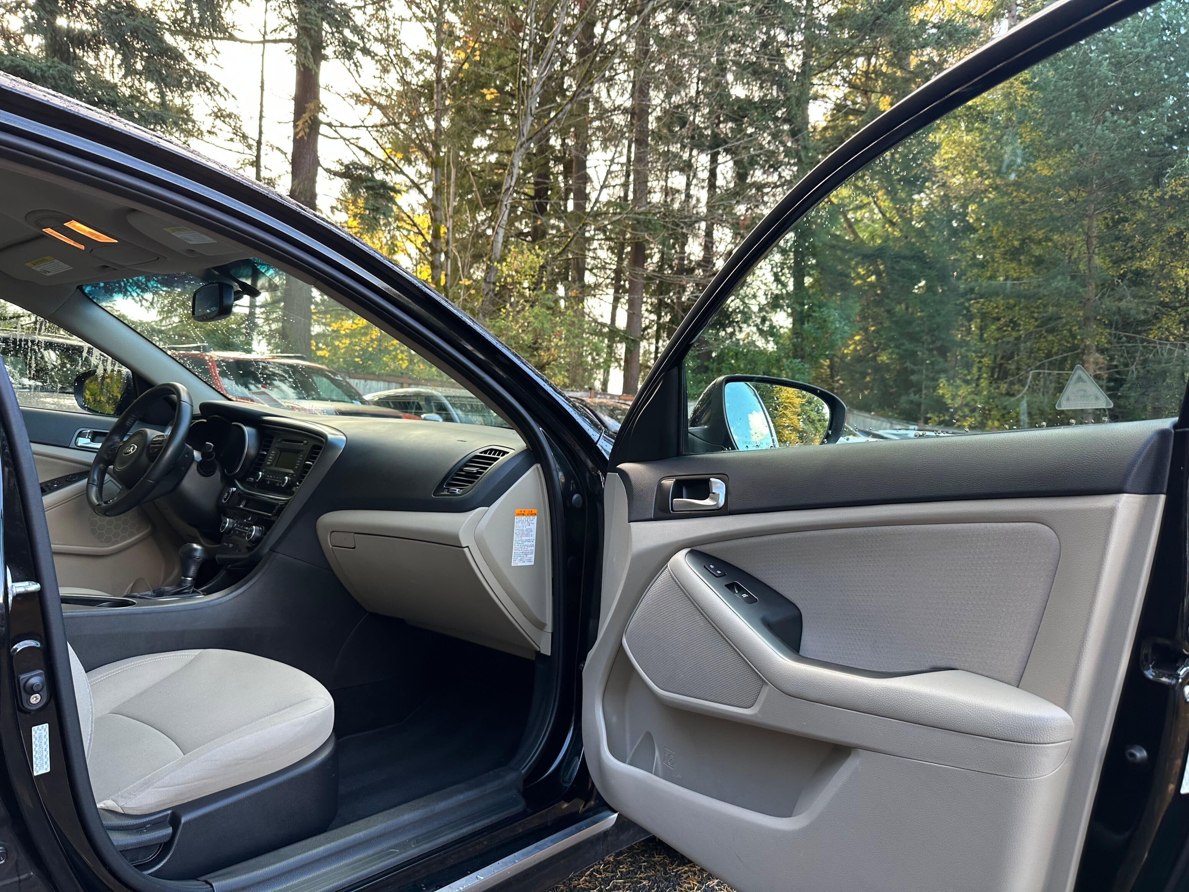 Used 2016 Kia Optima Hybrid image 11