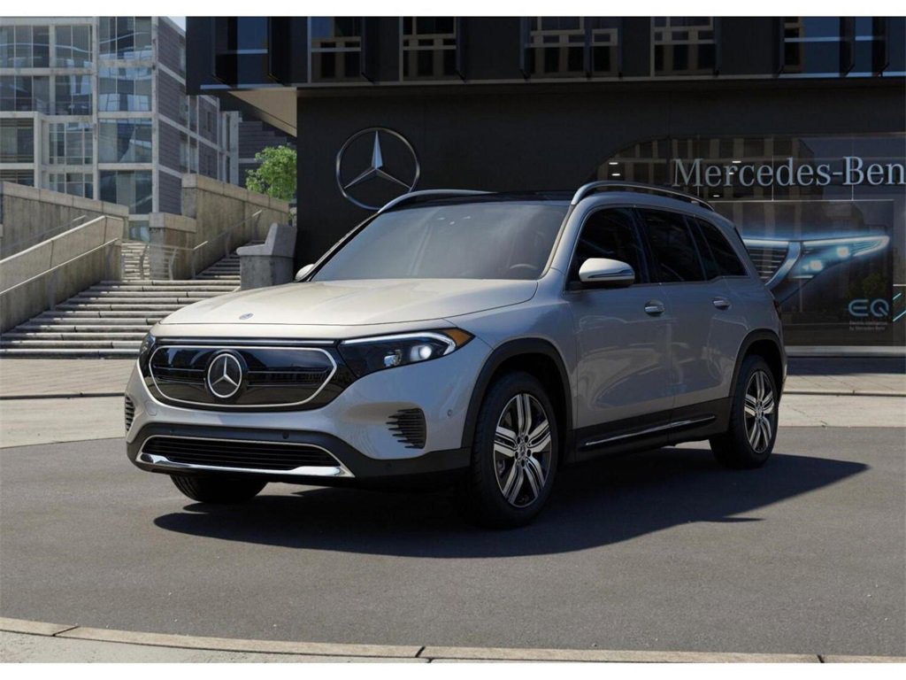 Used 2023 Mercedes-Benz EQB 300 4MATIC image 41