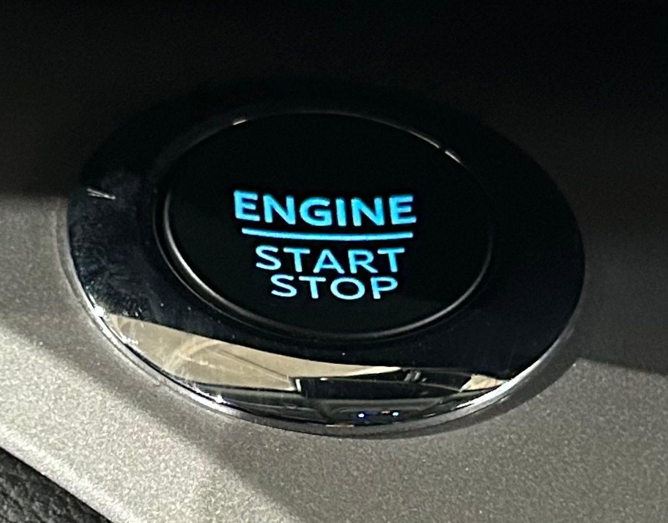 Used 2023 Ford Explorer XLT w/ Equipment Group 202A AWD/4WD image 74