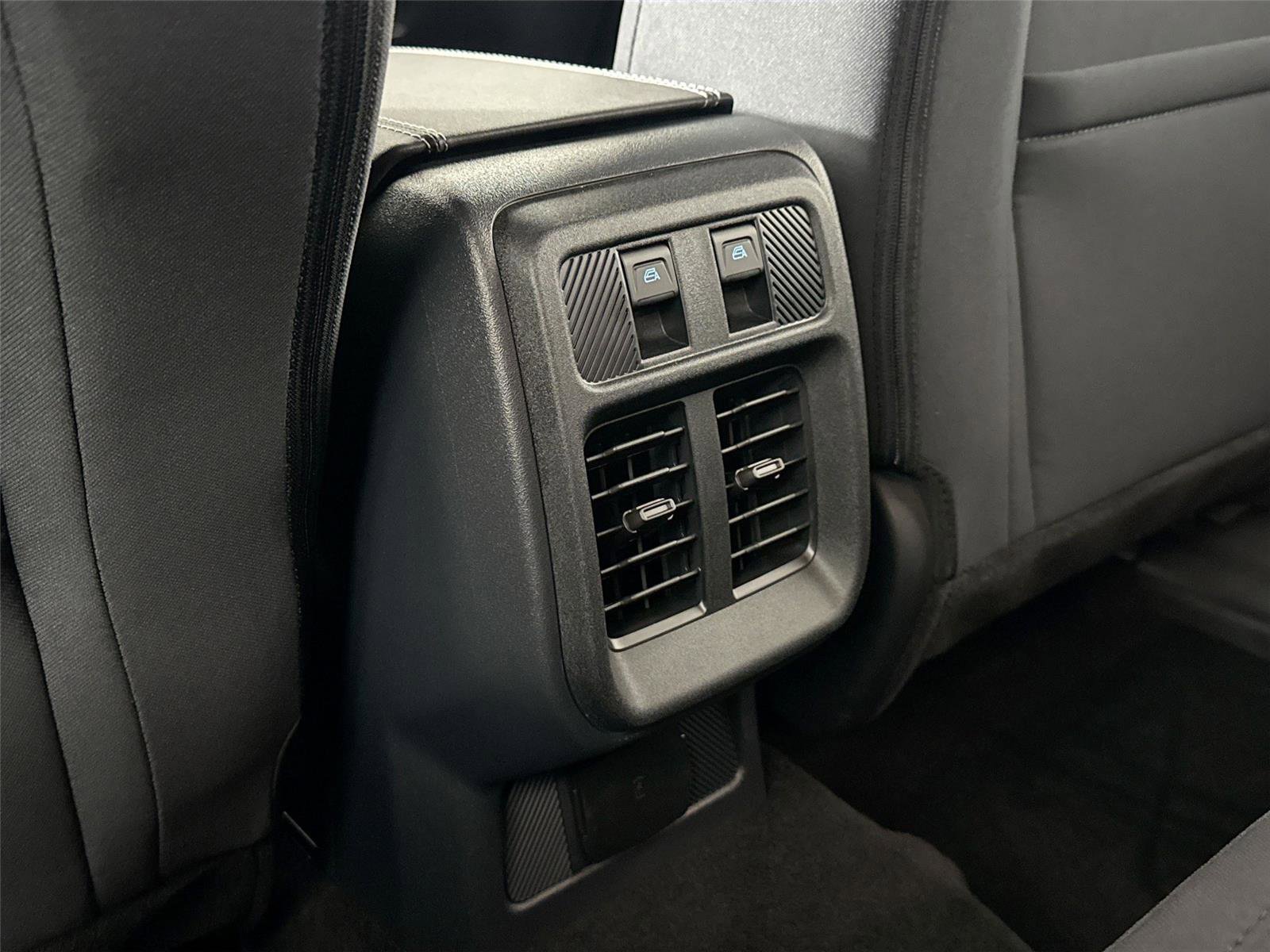 Used 2025 Ford Bronco 4-Door AWD/4WD image 33