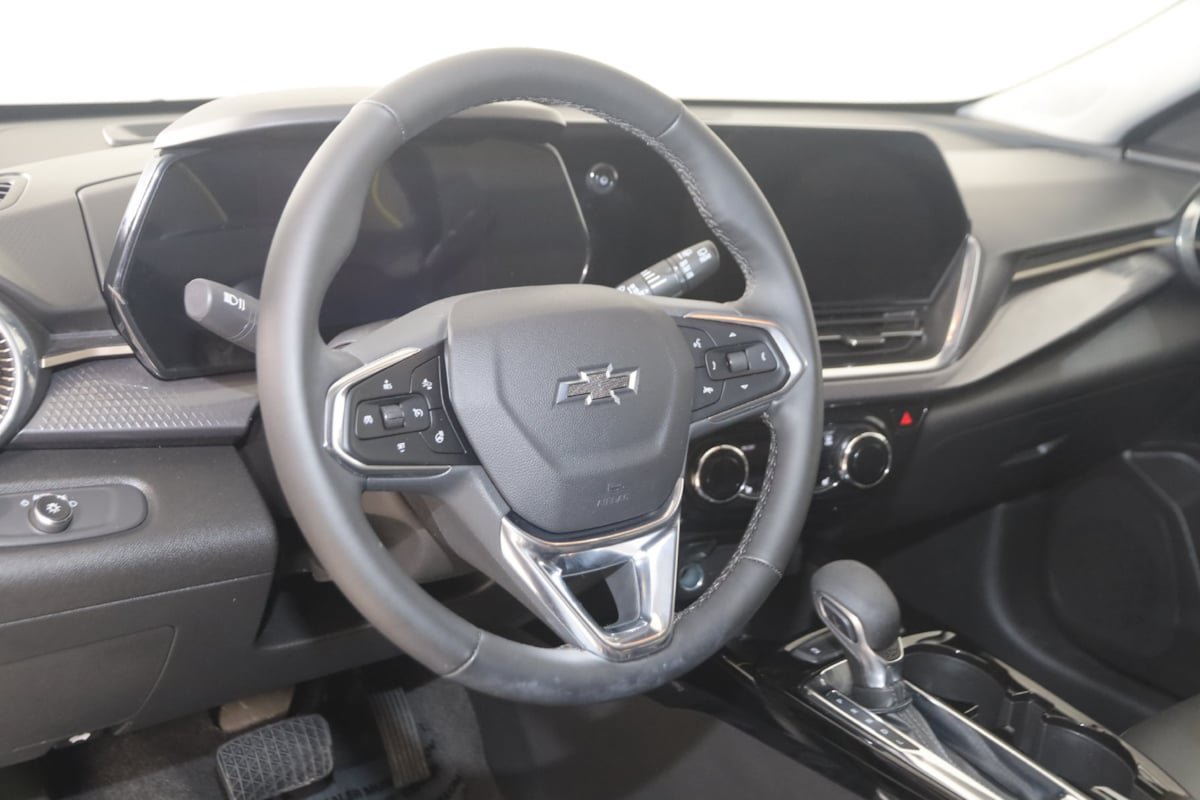 Used 2026 Chevrolet Trax ACTIV w/ Driver Confidence Package FWD image 6