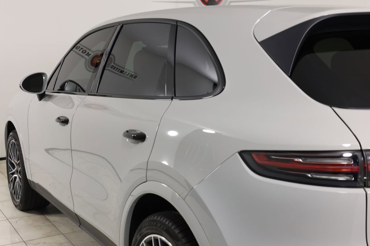 Used 2020 Porsche Cayenne S AWD/4WD image 45