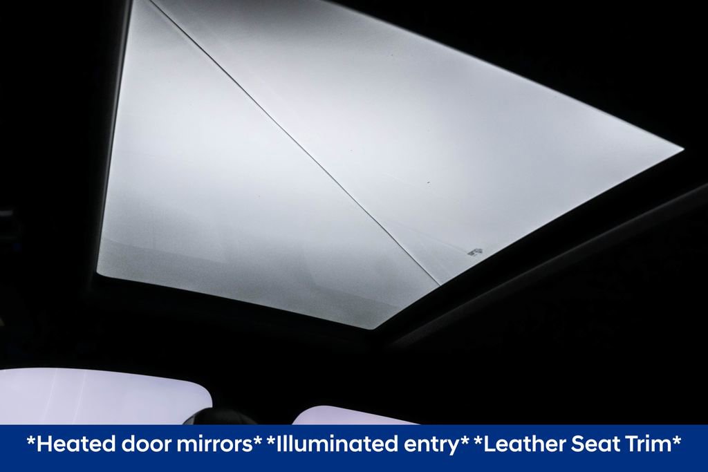 Used 2022 Porsche Cayenne Platinum Edition image 6