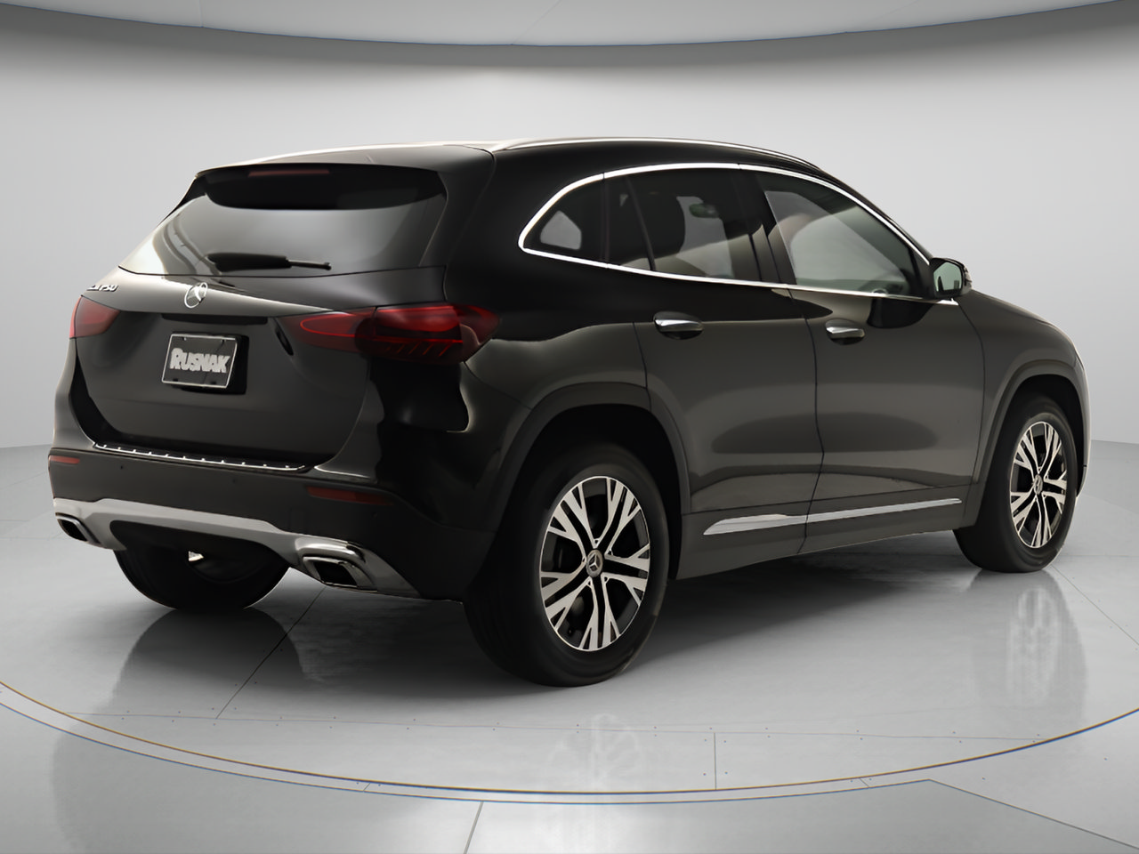Used 2025 Mercedes-Benz GLA 250 image 4