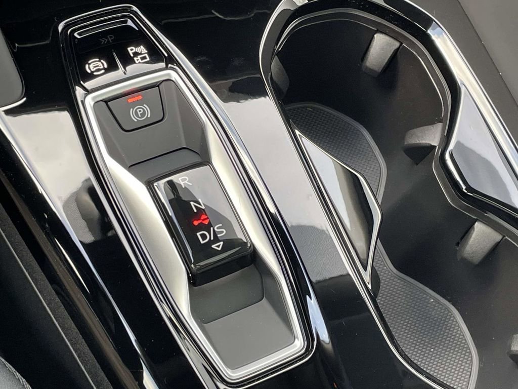 Used 2025 Audi Q5 Premium Plus image 24