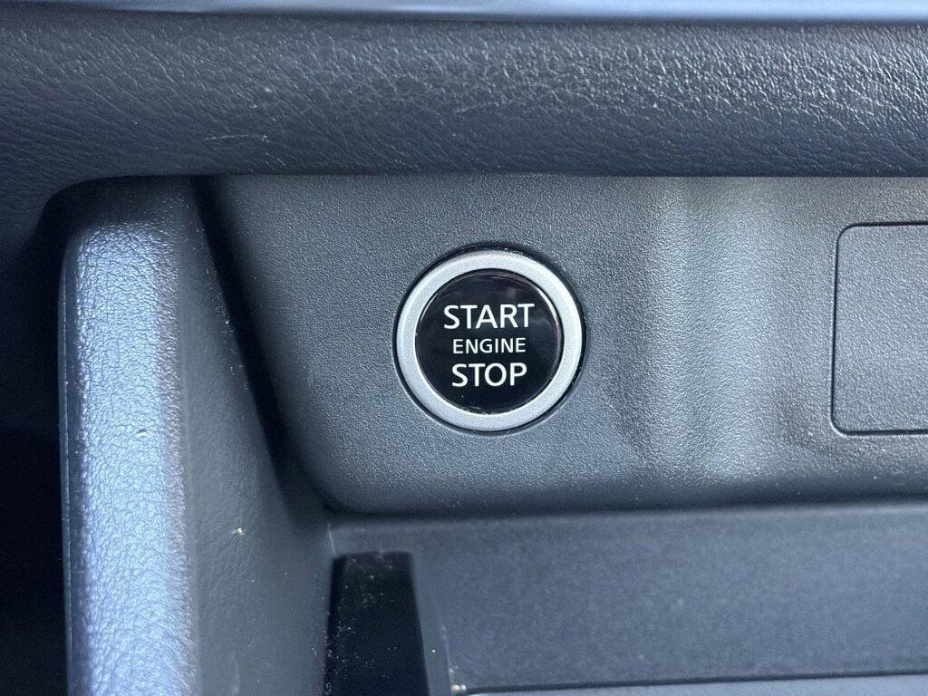 Certified 2023 Nissan Rogue SV image 14