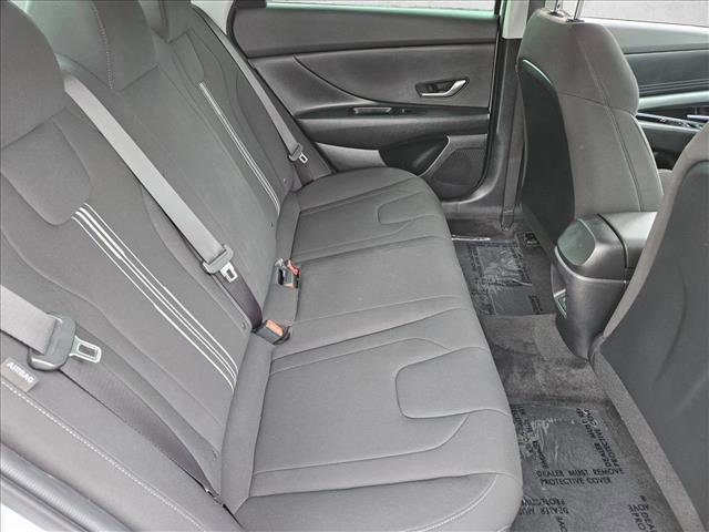 Certified 2024 Hyundai Elantra SEL image 24