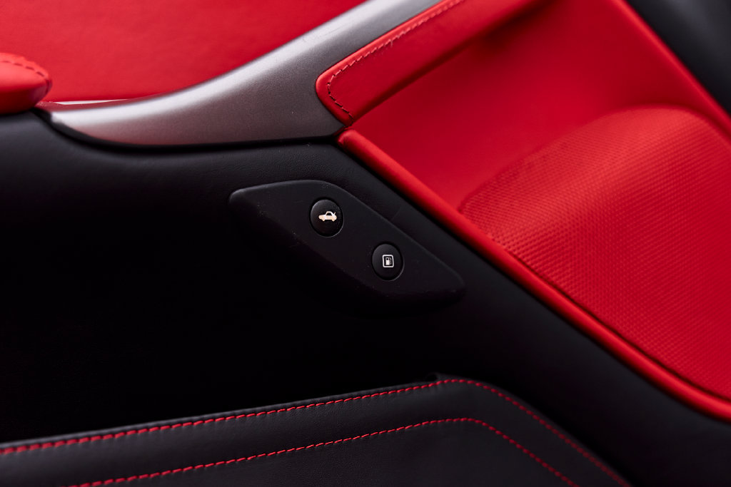 Used 2016 Ferrari F12 Berlinetta RWD image 50