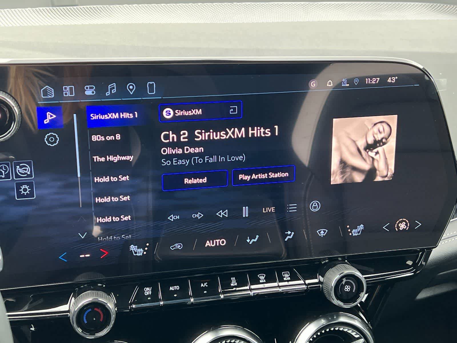 New 2026 Chevrolet Blazer EV LT image 18