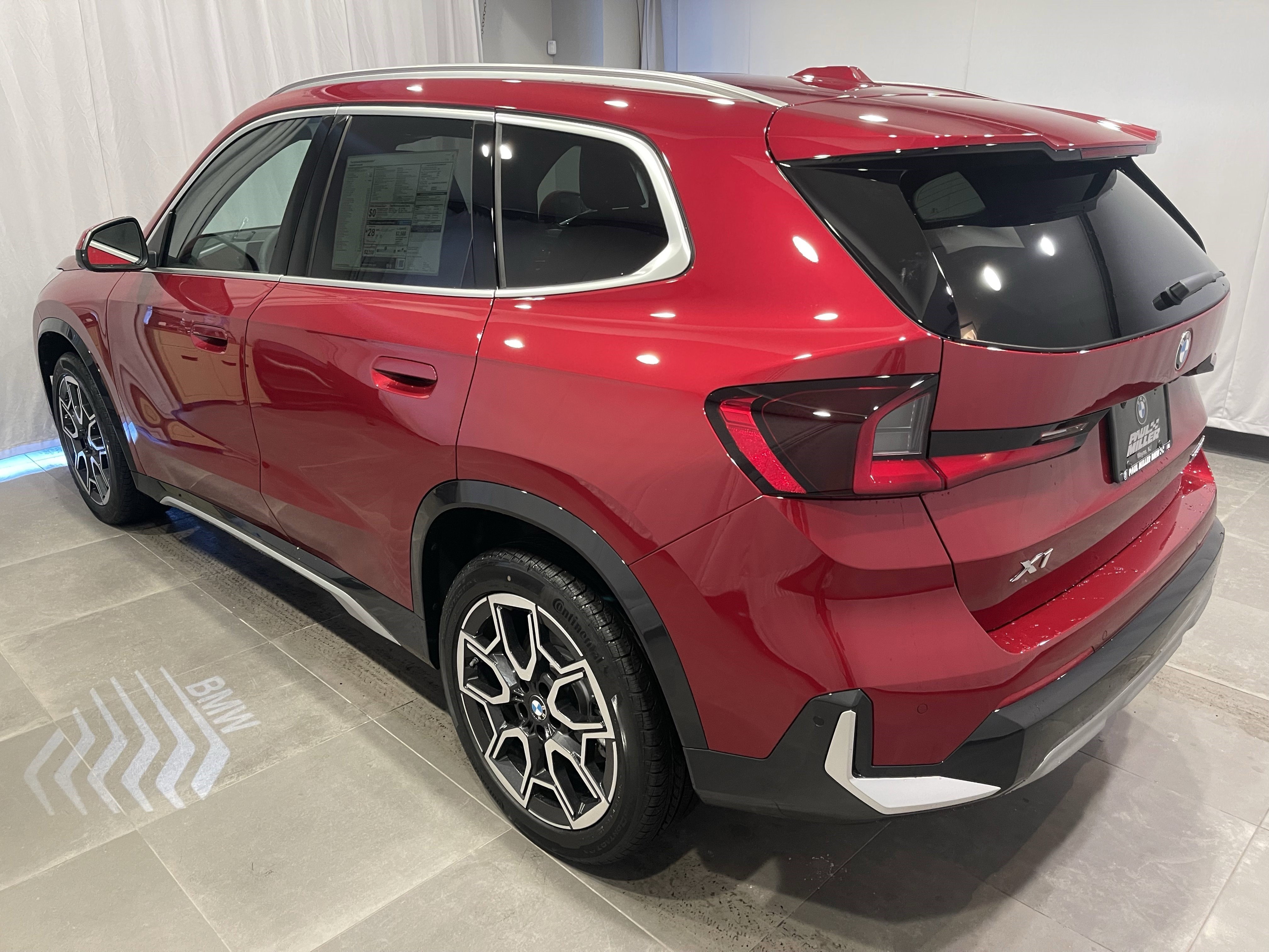 New 2026 BMW X1 xDrive28i w/ Technology Package AWD/4WD image 4
