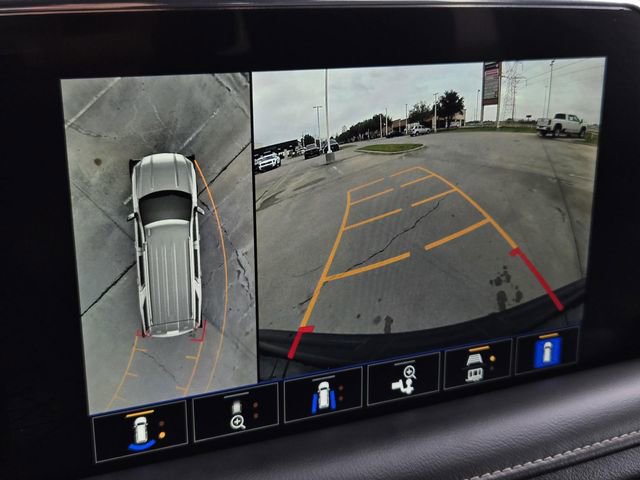 Used 2022 GMC Yukon SLT w/ SLT Premium Package image 25