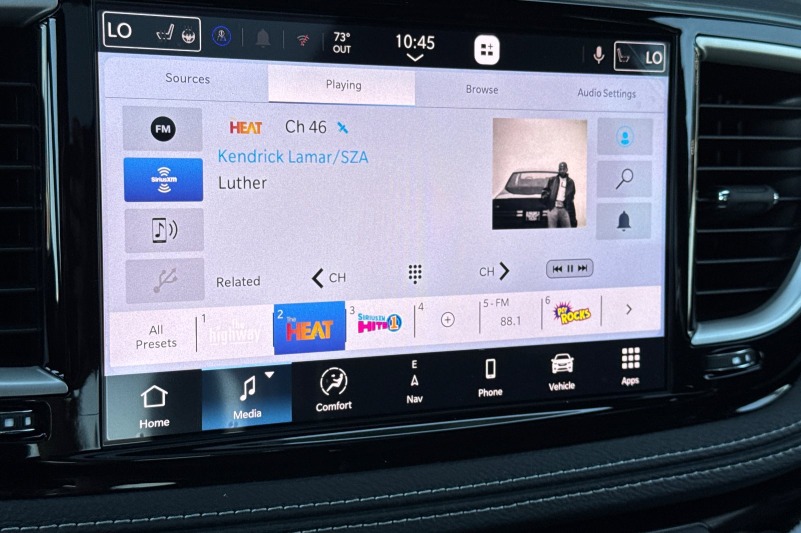 New 2027 Chrysler Pacifica Limited AWD/4WD image 15