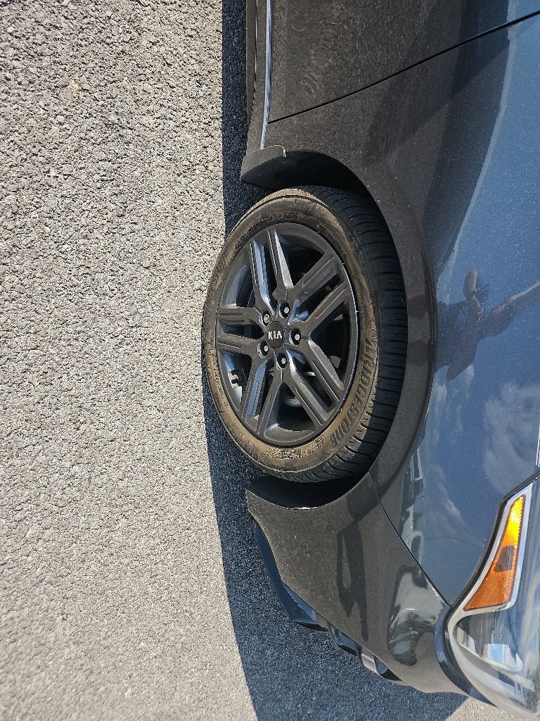 Used 2020 Kia Forte GT-Line w/ GT-Line Premium Package FWD image 11