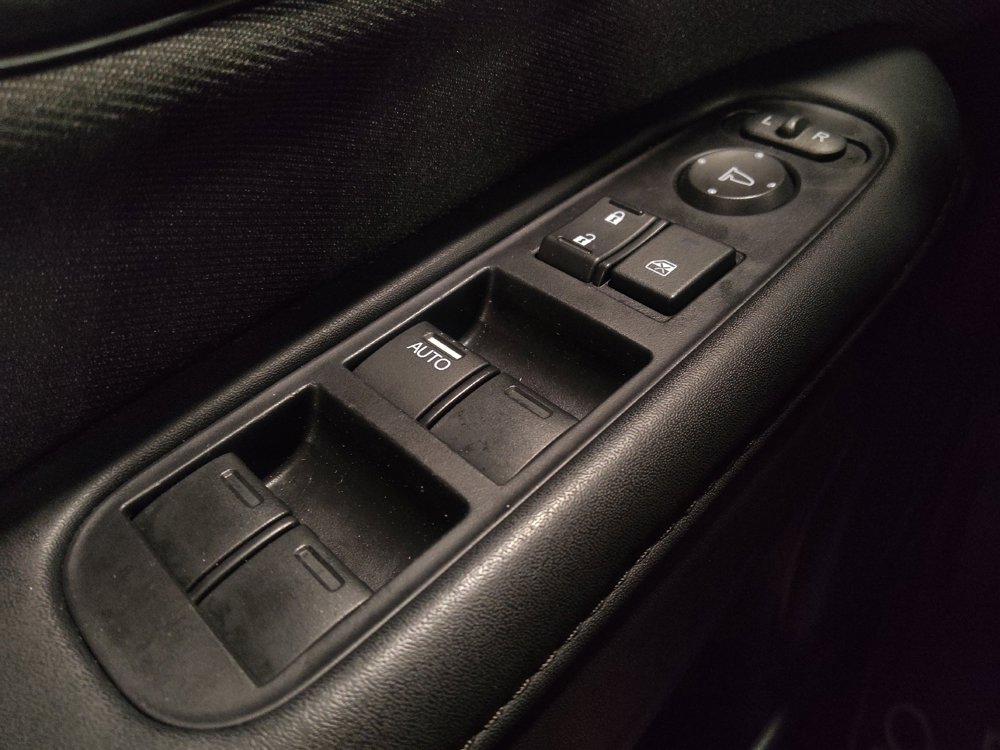 Used 2021 Honda HR-V Sport image 27