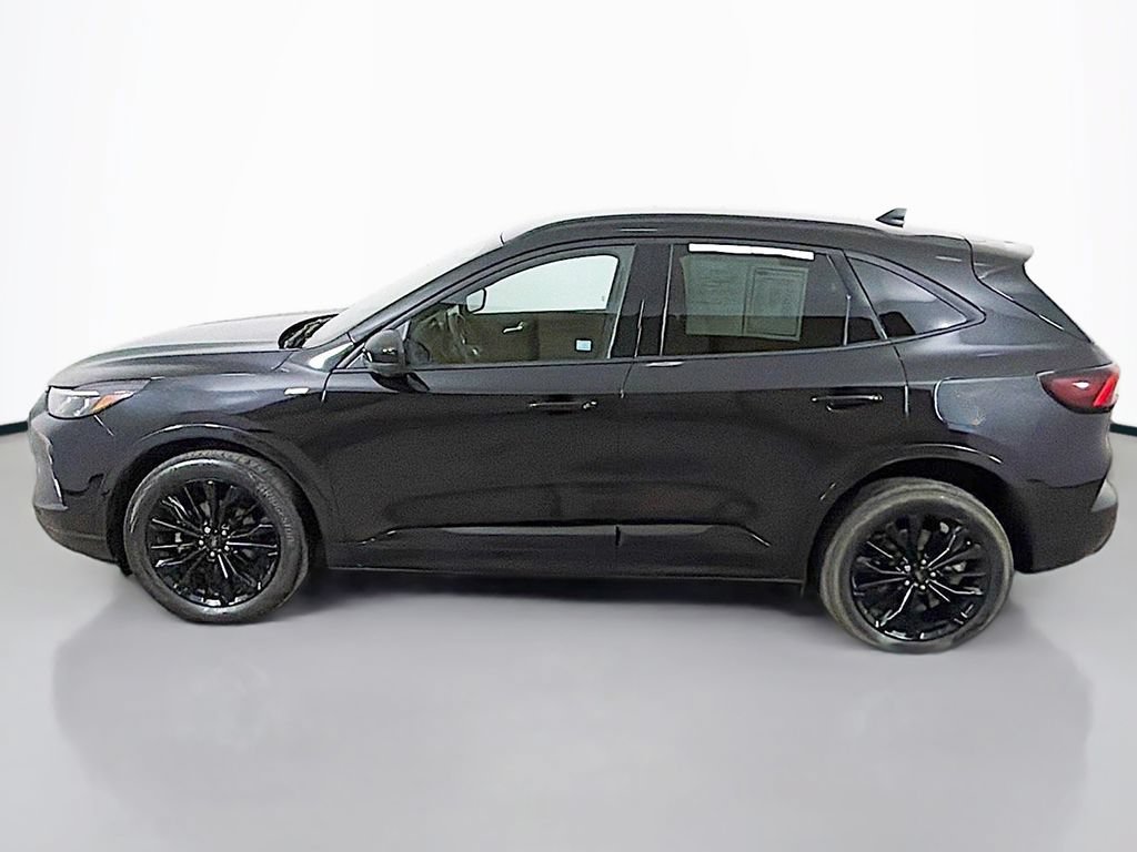 Used 2023 Ford Escape ST-Line Elite AWD/4WD image 15