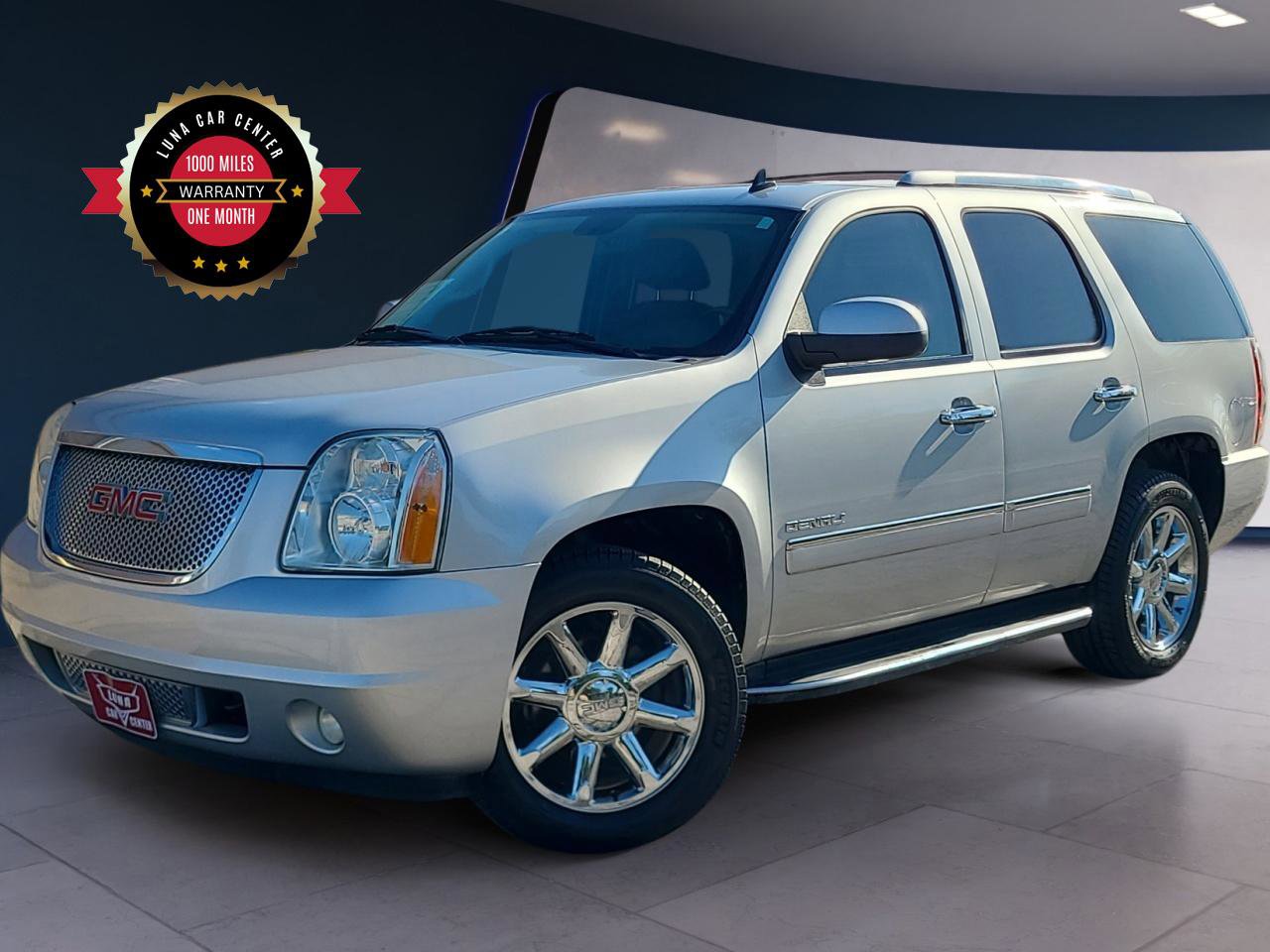Used 2013 GMC Yukon Denali RWD image 1