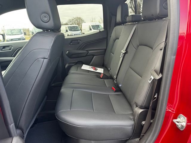 Used 2025 Chevrolet Colorado Trail Boss AWD/4WD image 19