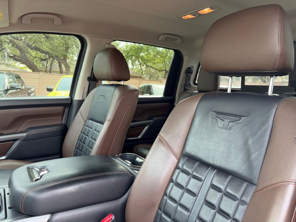 Used 2019 Nissan Titan Platinum Reserve w/ Platinum Utility Package image 10