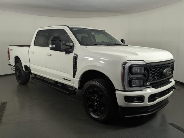 Used 2026 Ford F350 Lariat w/ Black Appearance Package AWD/4WD image 2