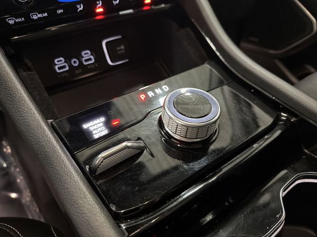 Used 2022 Jeep Grand Cherokee L Limited w/ Luxury Tech Group II AWD/4WD image 33