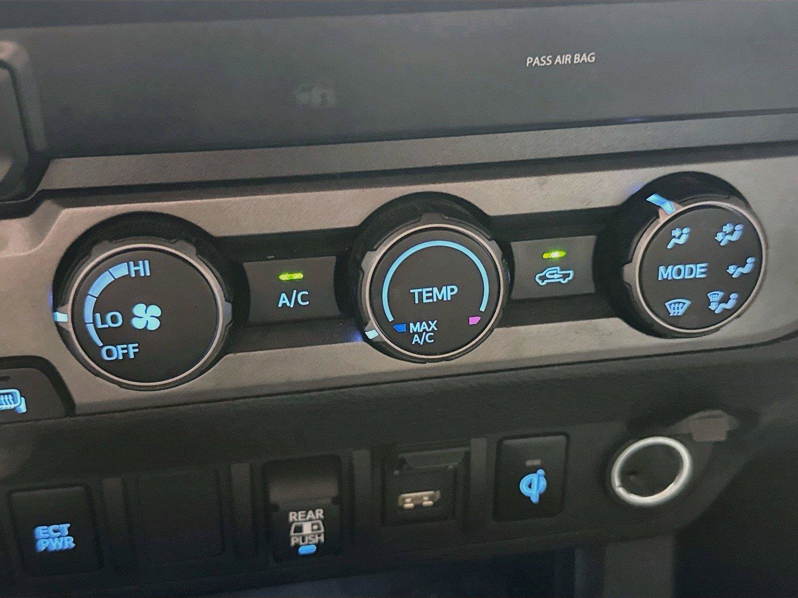 Used 2020 Toyota Tacoma TRD Sport RWD image 15